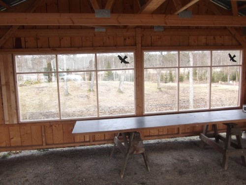 Fuskspröjs gör carport till lusthus